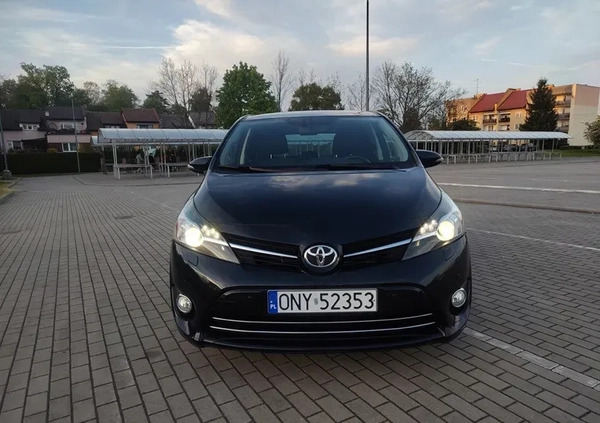 Toyota Verso cena 34900 przebieg: 193000, rok produkcji 2013 z Ziębice małe 106